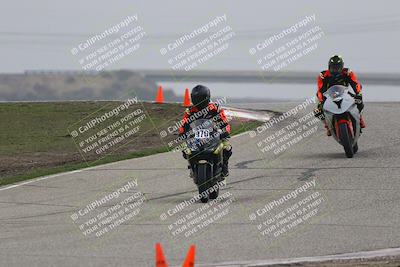 media/Nov-29-2025-TrackDaz (Sat) [[10ae2d9bce]]/B Group/Session 3 (Outside Grapevine)/